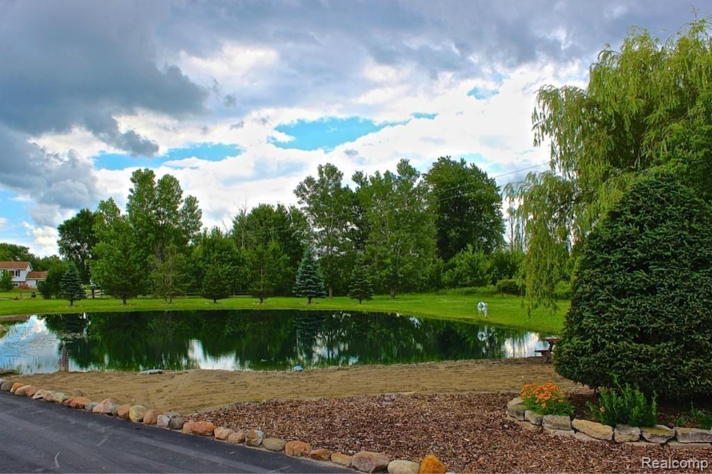2167 Braidwood Road Memphis, MI 48041 - Photo 7 of 29 b7.jpg