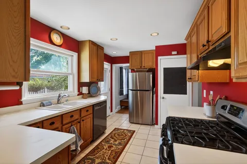 $525,000 | 7203 Franklin Avenue, Middleton, WI 53562