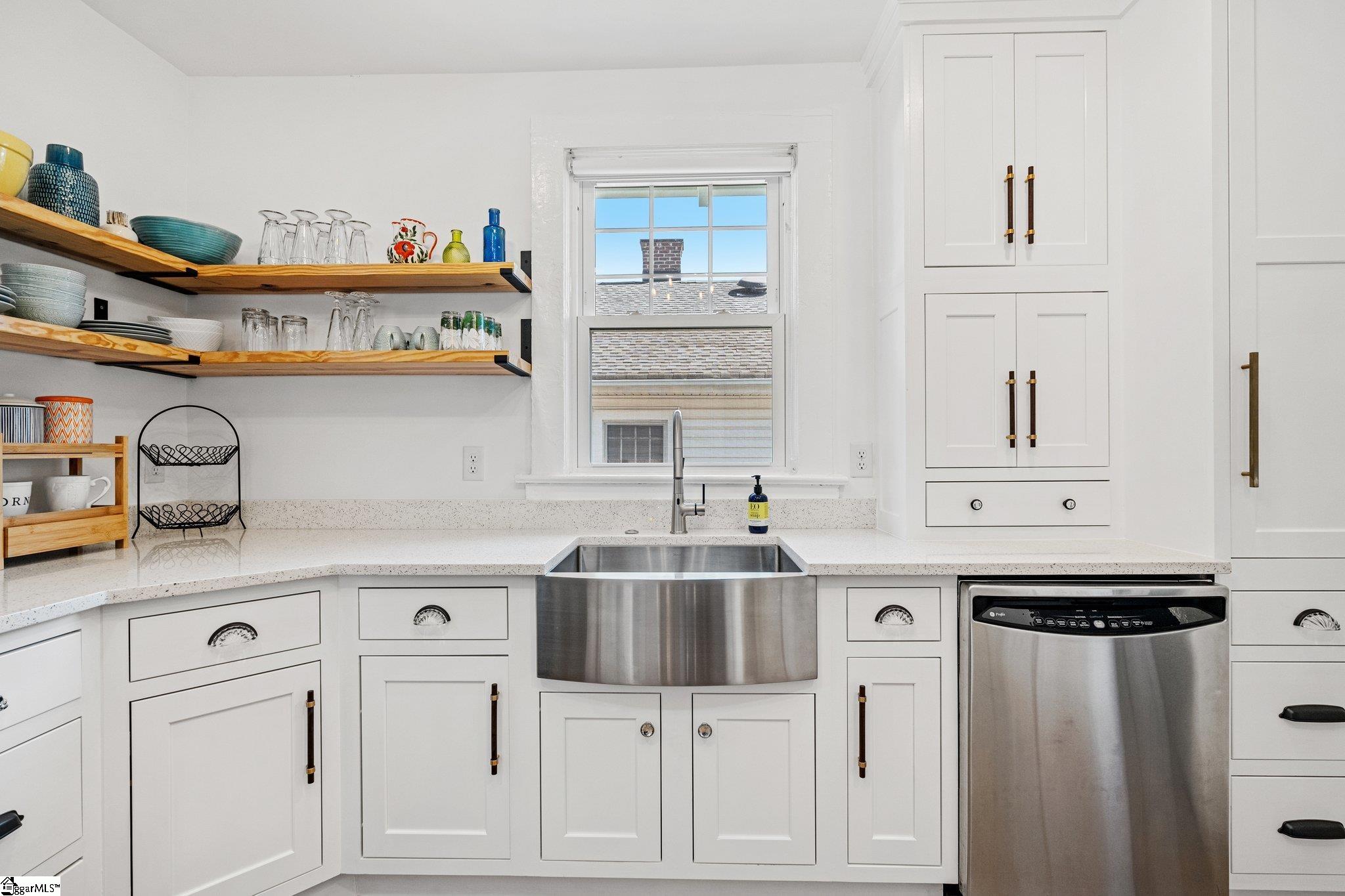 1160 Pendleton Street Greenville, SC 29611 - Photo 20 of 36