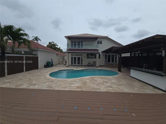 a view of house with yard