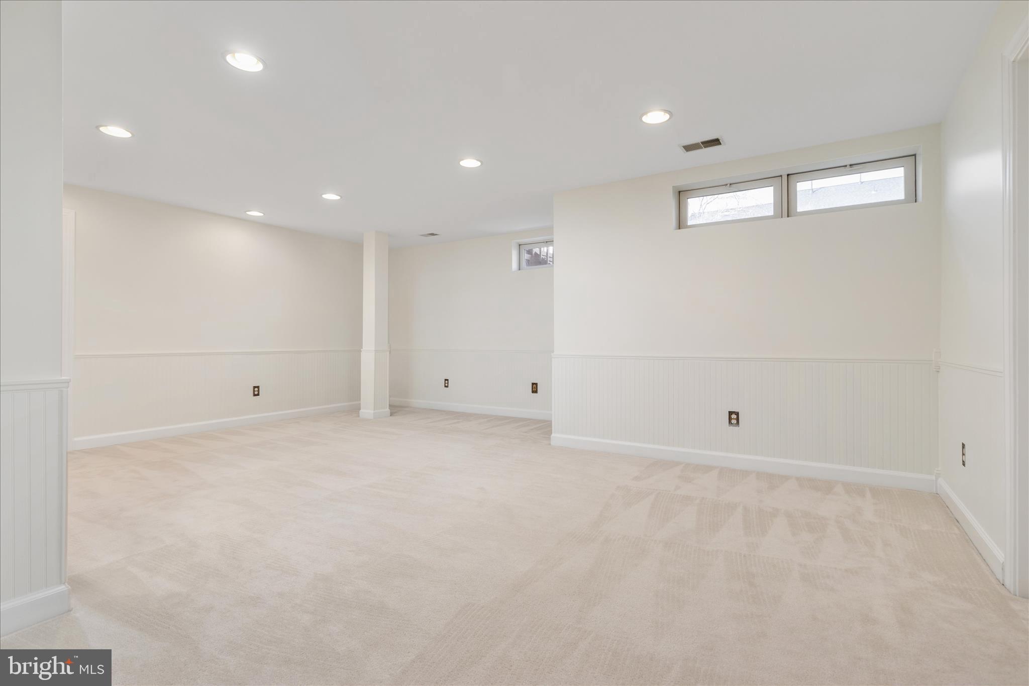 43331 Ritter Lane South Riding, VA 20152 - Photo 32 of 55 a view of an empty room