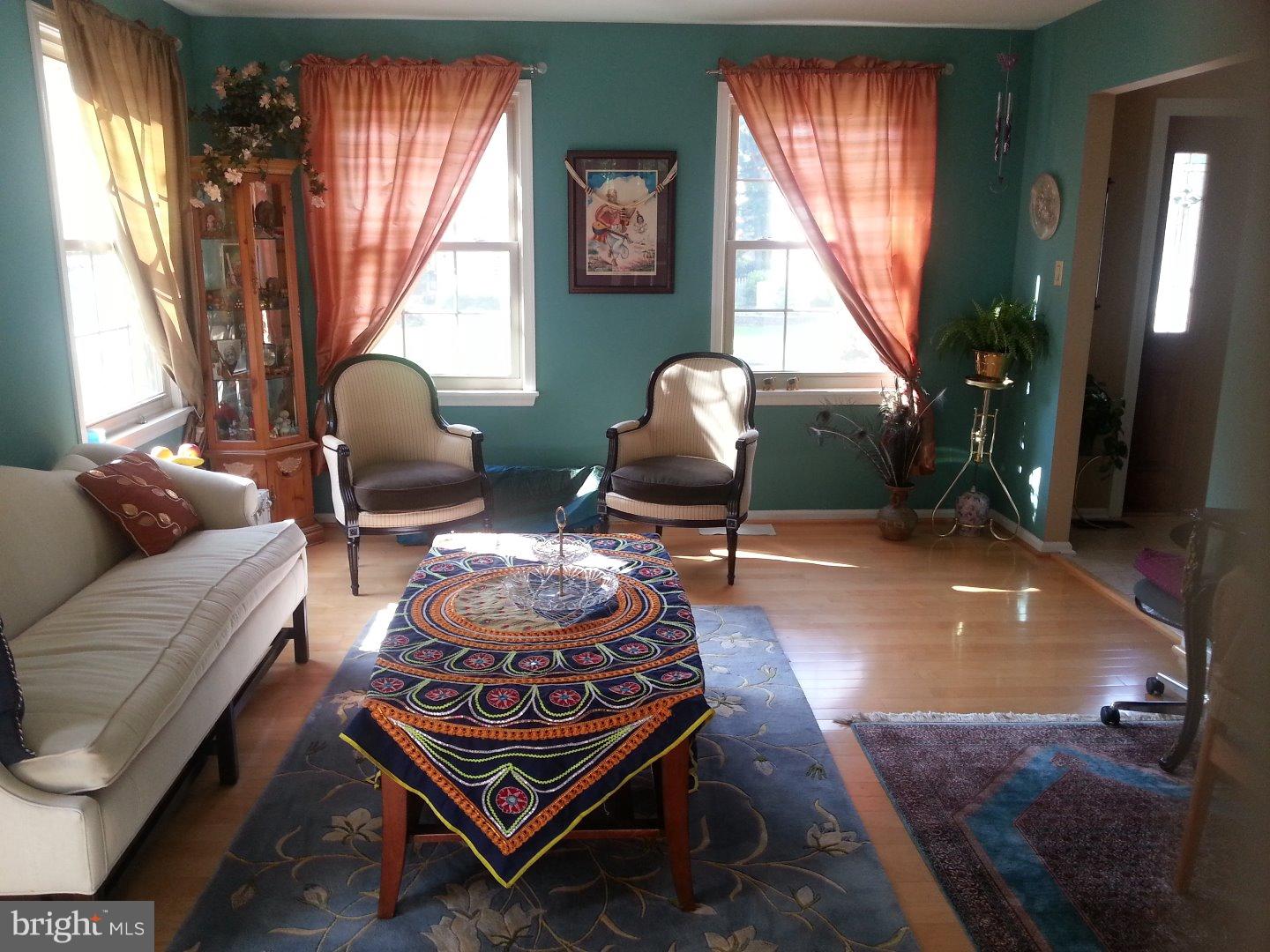 15 Rushwick Road Mount Laurel, NJ 08054 - Photo 3 of 18 Living Room