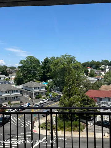 $125,000 | 1000 Clove Road, Unit 6G | Silver Lake