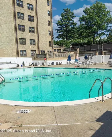 $125,000 | 1000 Clove Road, Unit 6G | Silver Lake