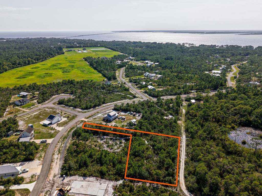 263 Ridgecrest Parkway Eastpoint, FL 32328 - Photo 3 of 9