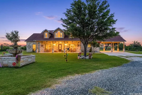$625,000 | 16306 Somerset Road, Unit 2, Von Ormy, TX 78073
