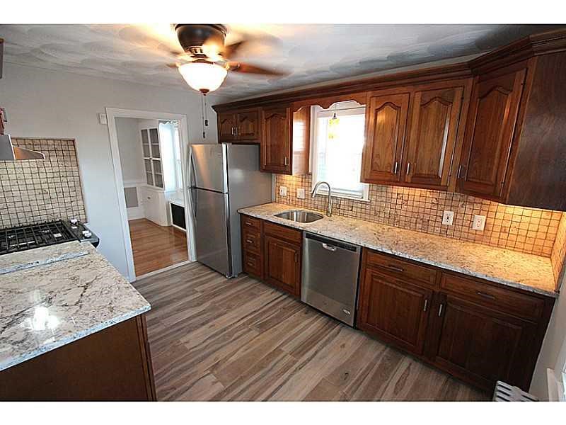 190 Woodhaven Road Pawtucket, RI 02861 - Photo 5 of 34 Gallery Image 5