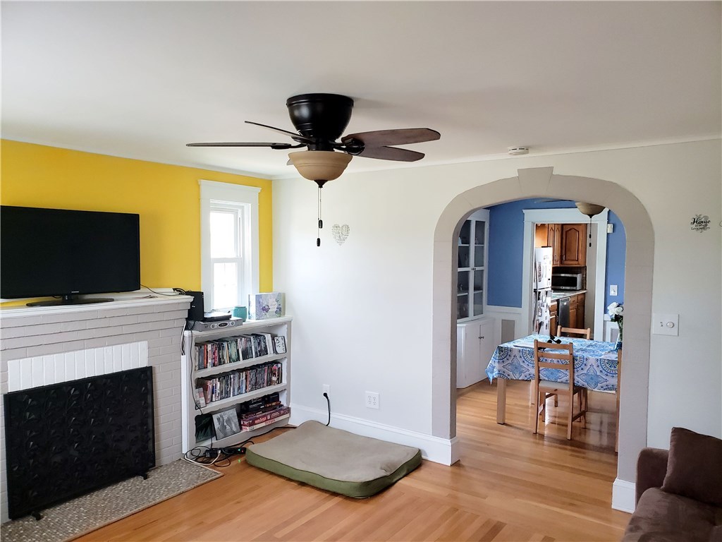 190 Woodhaven Road Pawtucket, RI 02861 - Photo 9 of 34 Gallery Image 9