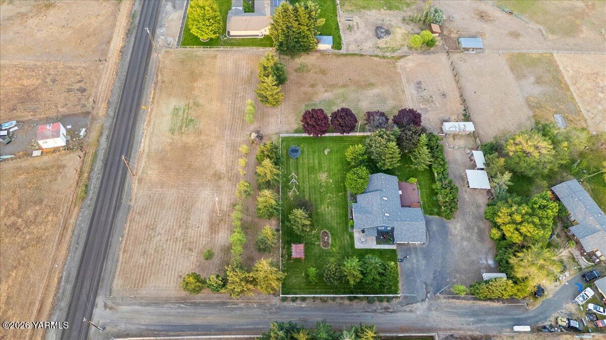 120 West Huntzinger Road Selah, WA 98942 - Photo 39 of 43 04-DJI_20260520200950_0175_D