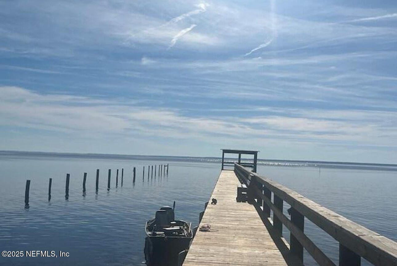 323 Carteret Road Georgetown, FL 32139 - Photo 4 of 7 beyc68425094bde4b