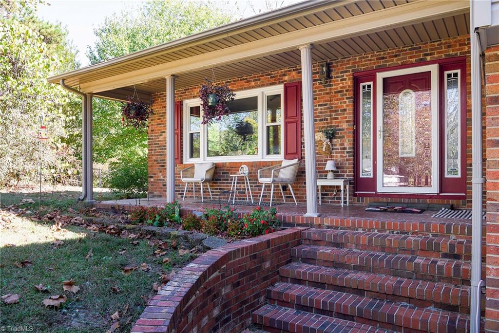 255 Pine Valley Road Thomasville, NC 27360 - Photo 3 of 28