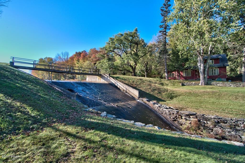 1111 Avoy Road Lakeville, PA 18438 - Photo 59 of 108