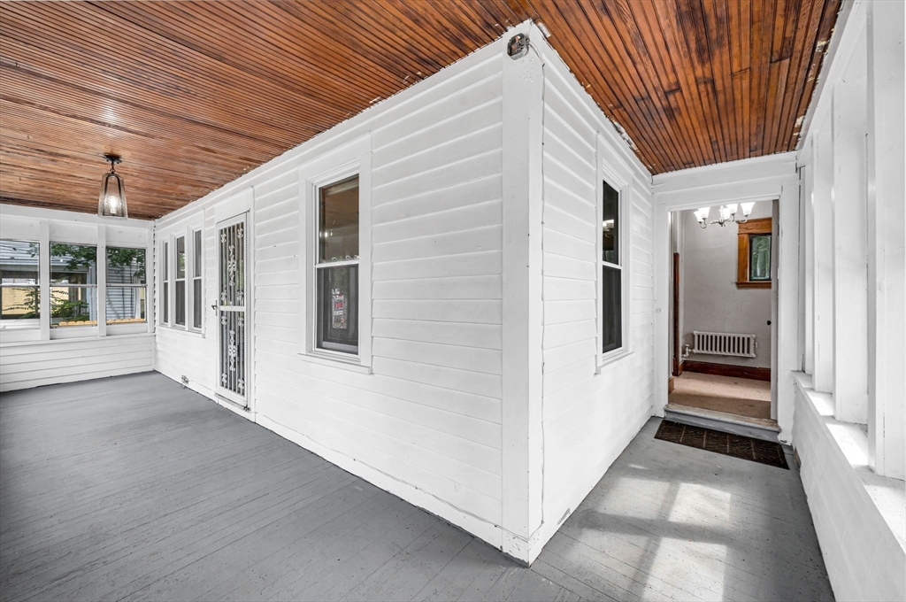 27 Appleton Street, Unit 1 Springfield, MA 01108 - Photo 4 of 28
