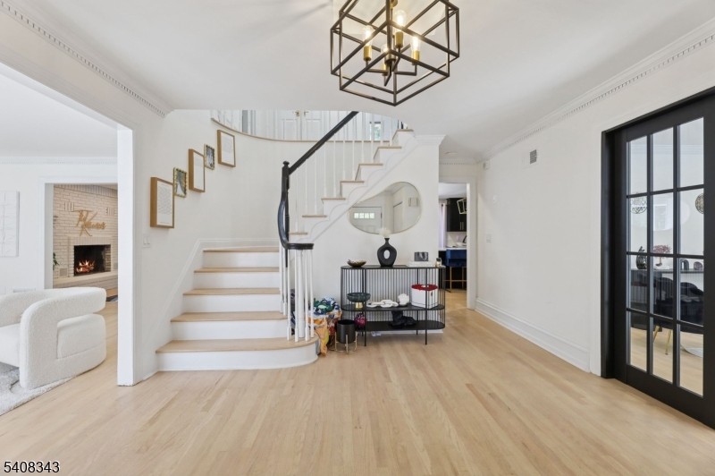 104 South Powder Mill Road Morris Plains, NJ 07950 - Photo 5 of 37