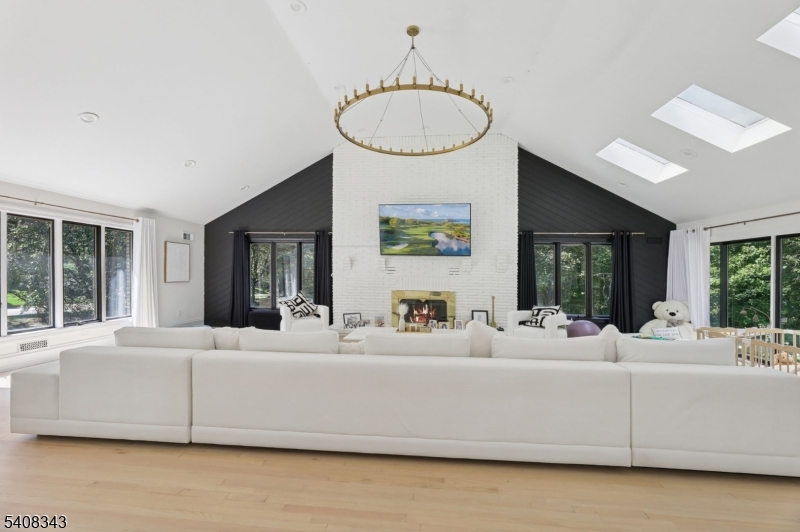 104 South Powder Mill Road Morris Plains, NJ 07950 - Photo 8 of 37