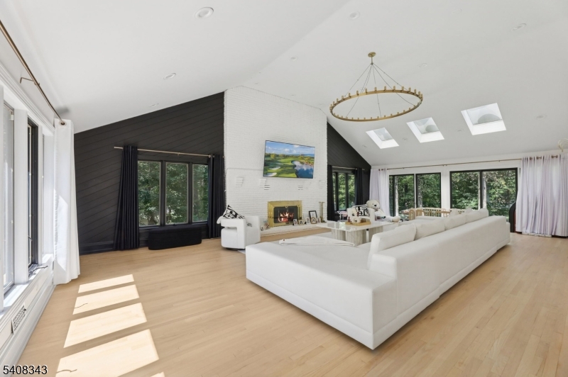 104 South Powder Mill Road Morris Plains, NJ 07950 - Photo 9 of 37