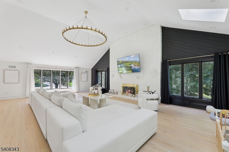 104 South Powder Mill Road Morris Plains, NJ 07950 - Photo 10 of 37