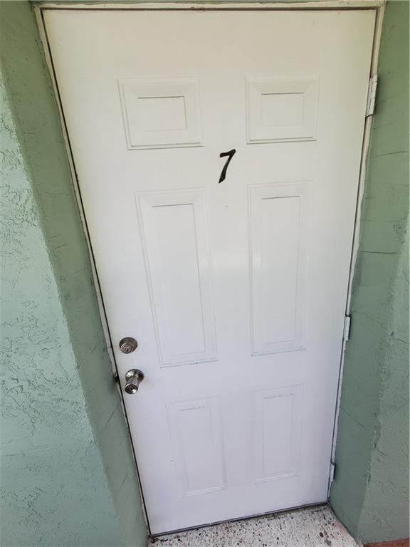 2607 Northeast 8th Avenue, Unit 7 Wilton Manors, FL 33334 - Photo 13 of 30 a view of door