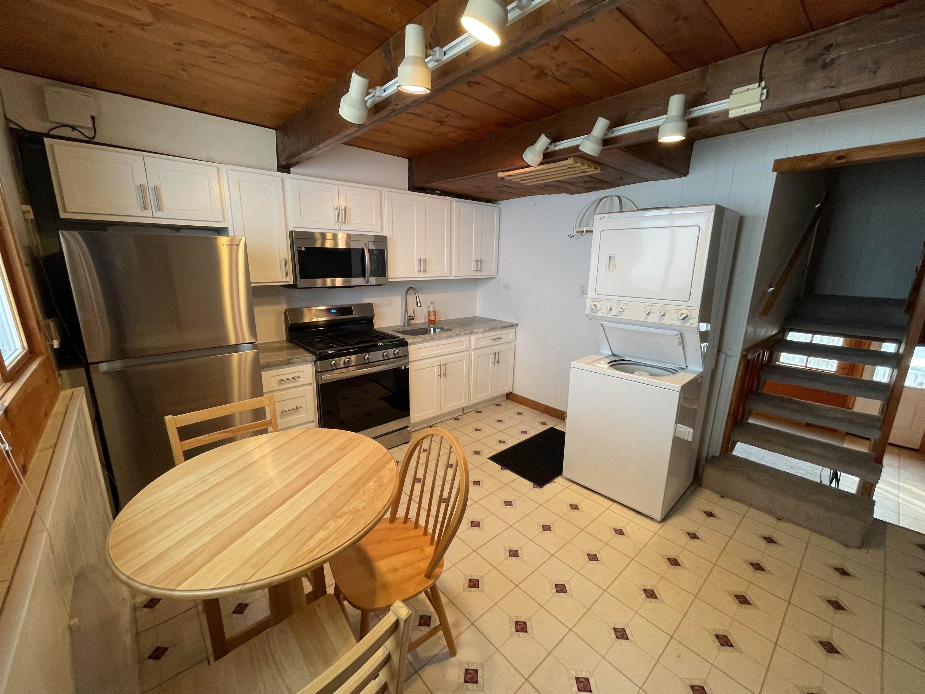 832 Grand View Lodge Road, Unit D Plymouth, VT 05056 - Photo 9 of 14