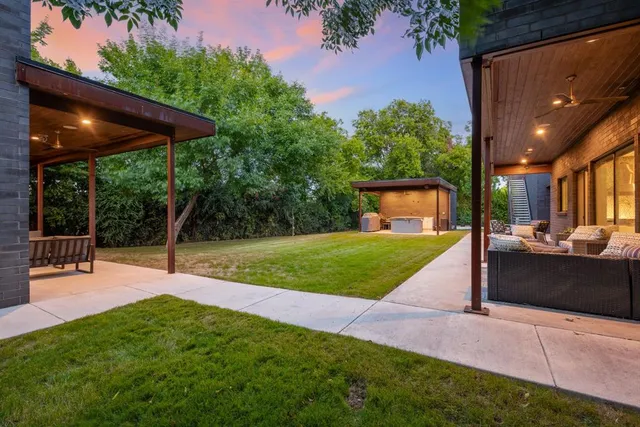 a view of outdoor space yard deck and patio