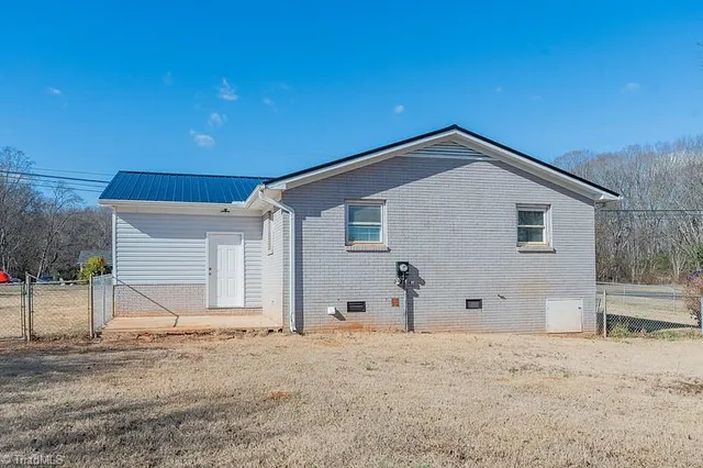 $229,999 | 8915 Linwood-Southmont Road, Lexington, NC 27292