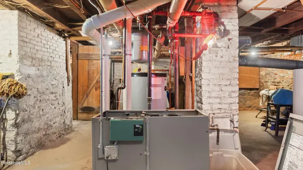 $399,900 | Undisclosed Address, Cheshire, MA 01225