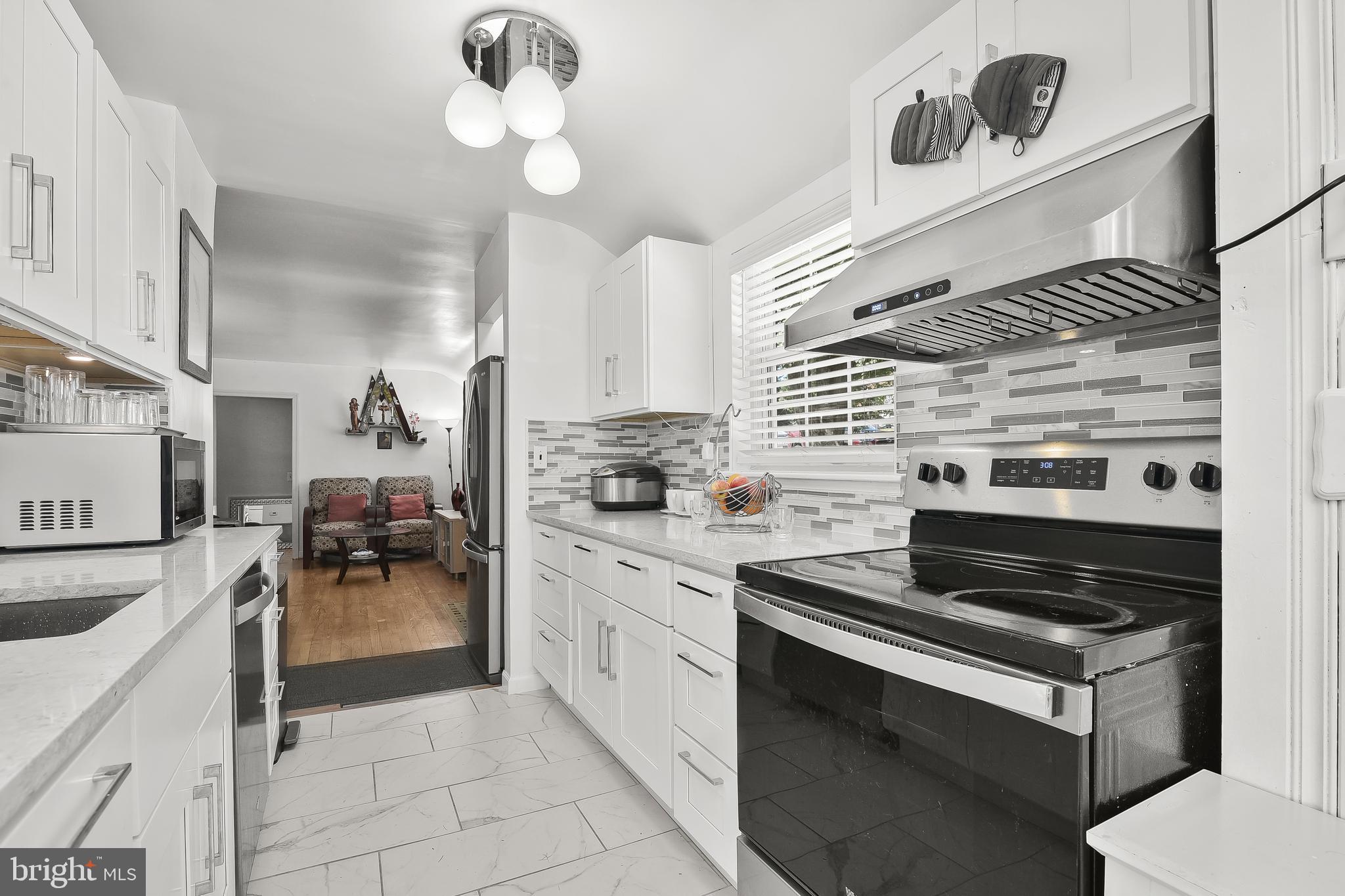 12106 Grandview Avenue Silver Spring, MD 20902 - Photo 13 of 39