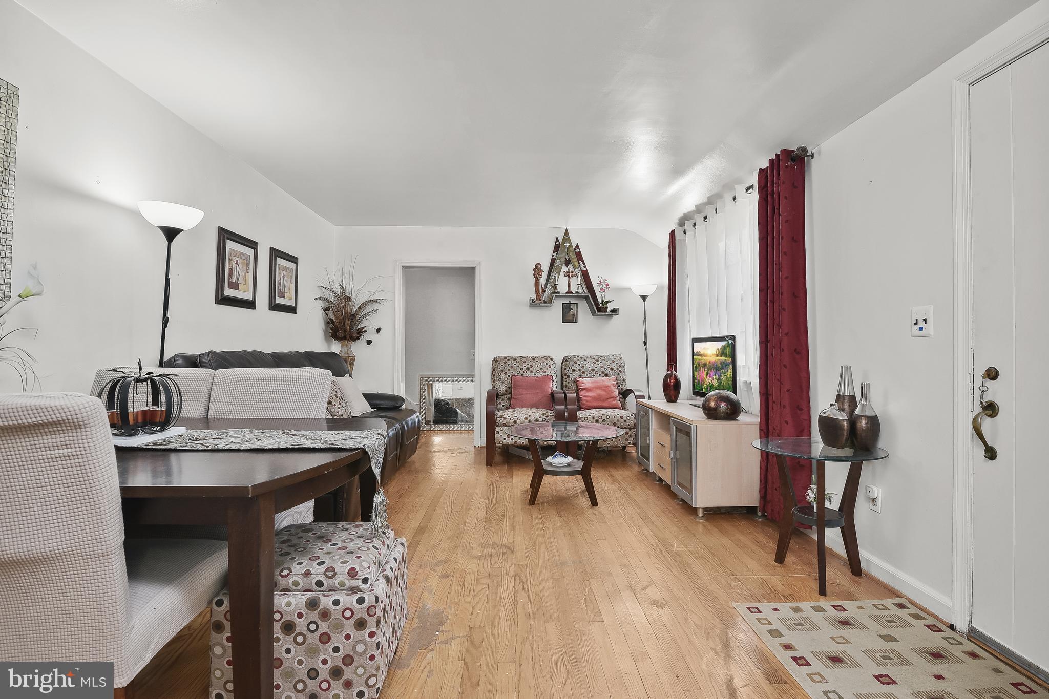 12106 Grandview Avenue Silver Spring, MD 20902 - Photo 3 of 39