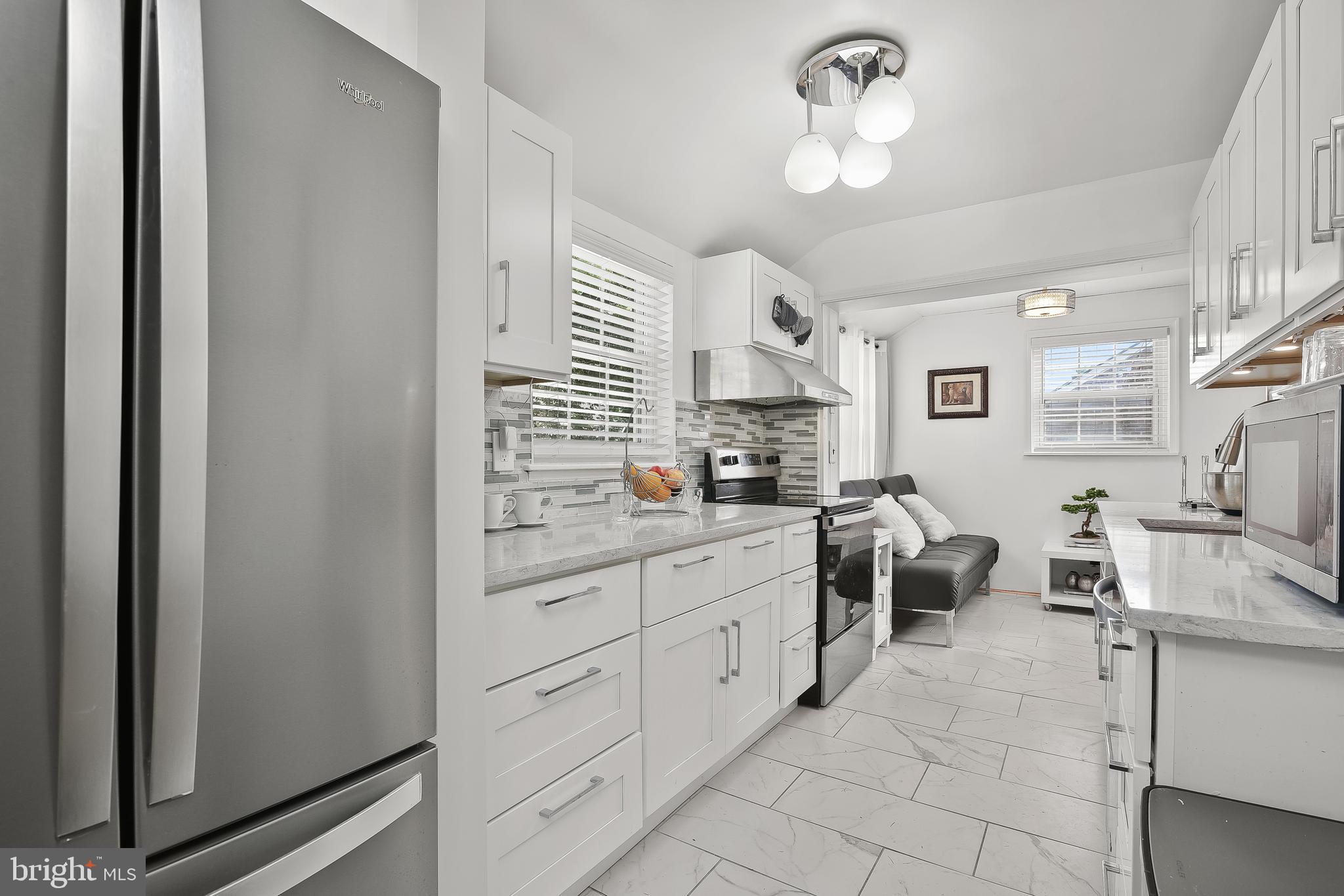 12106 Grandview Avenue Silver Spring, MD 20902 - Photo 9 of 39