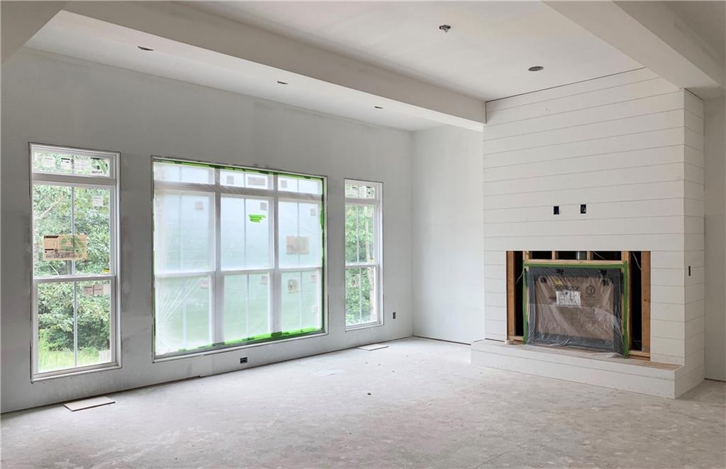 65 Players Ridge Road Hickory, NC 28601 - Photo 3 of 36 Gallery Image 3