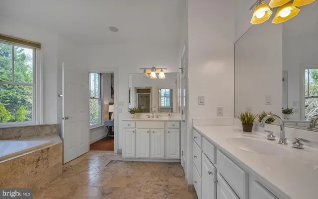 $9,500 | 5127 Cathedral Avenue Northwest, Washington, DC 20016