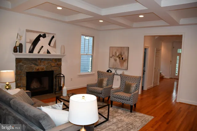 $9,500 | 5127 Cathedral Avenue Northwest, Washington, DC 20016