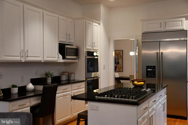 $9,500 | 5127 Cathedral Avenue Northwest, Washington, DC 20016