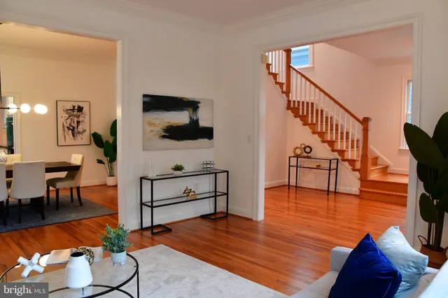 $9,500 | 5127 Cathedral Avenue Northwest, Washington, DC 20016
