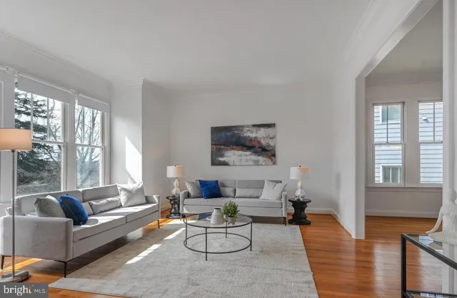 $9,500 | 5127 Cathedral Avenue Northwest, Washington, DC 20016