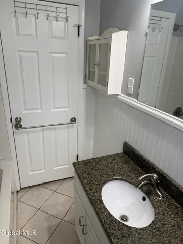 $1,750 | 822 Hampton Avenue, Schenectady, NY 12309