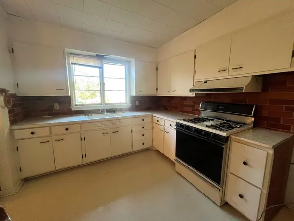 $115,000 | 521 North Main Street, Memphis, MO 63555