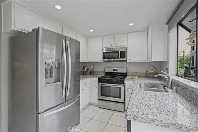 $479,999 | 15045 Nordhoff Street, Unit 116, North Hills, CA 91343