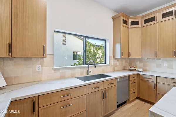 $1,989,000 | 4107 East Avalon Drive, Phoenix, AZ 85018