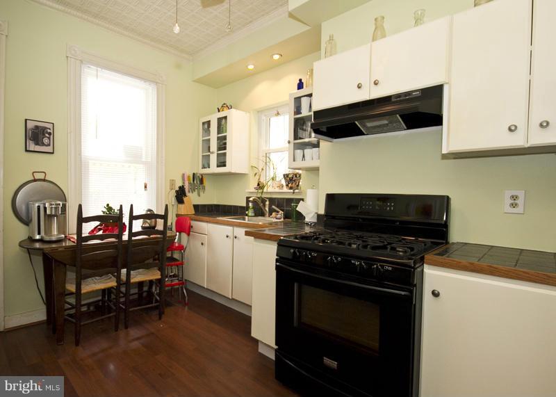 3610 Keswick Road Baltimore, MD 21211 - Photo 8 of 23 Kitchen