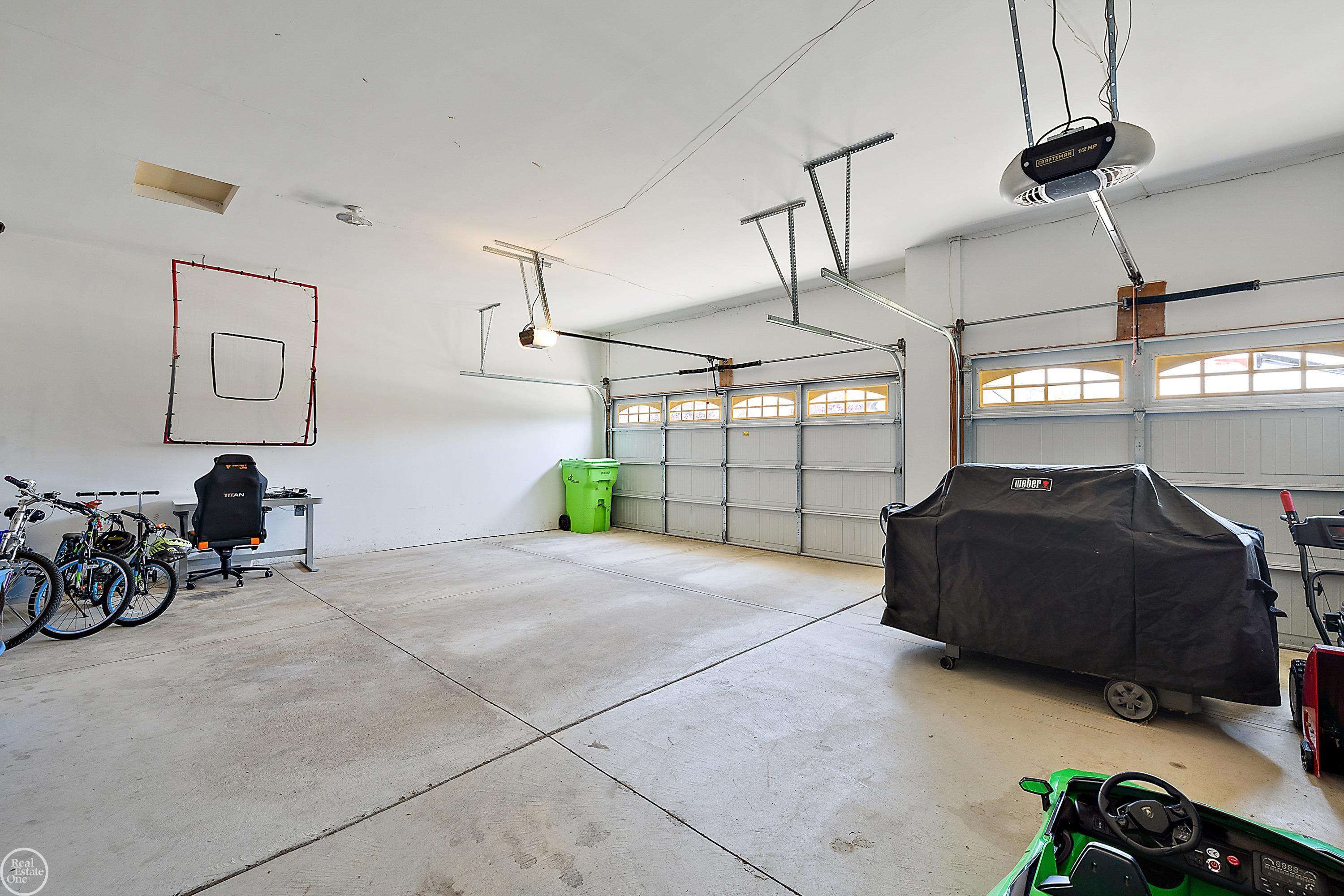 16389 Moore Park Road Macomb, MI 48044 - Photo 41 of 57 50110602-40.JPG