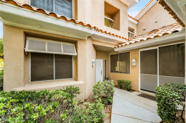 $2,800 | 4970 Mt Pleasant Lane, Las Vegas, NV 89113