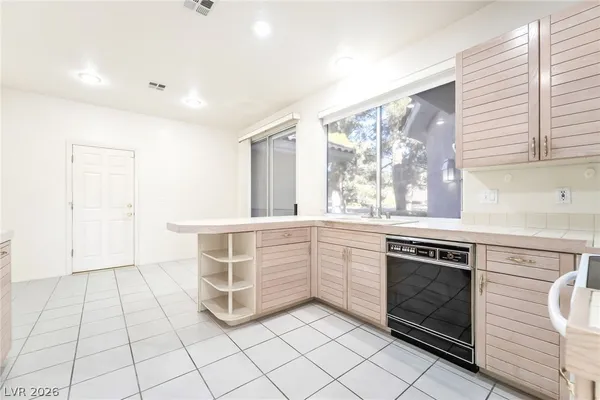 $2,800 | 4970 Mt Pleasant Lane, Las Vegas, NV 89113