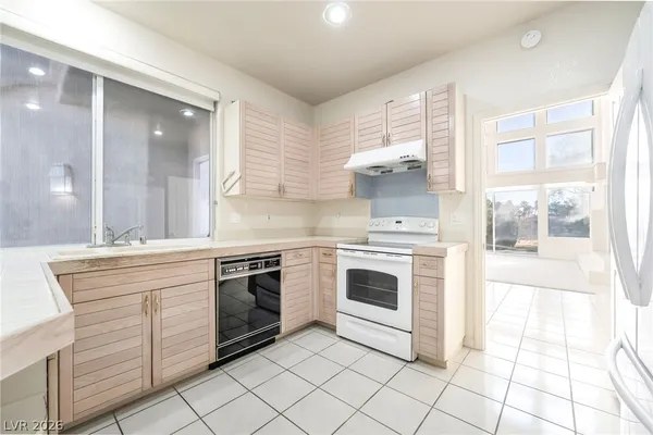 $2,800 | 4970 Mt Pleasant Lane, Las Vegas, NV 89113