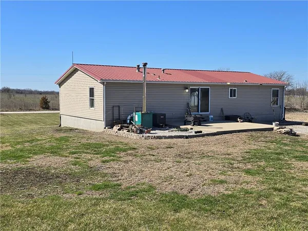 $315,000 | 15911 Northwest County Road 14781, Drexel, MO 64742