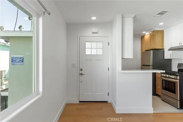 $1,900 | 545 East 99th Street, Unit 6, Inglewood, CA 90301