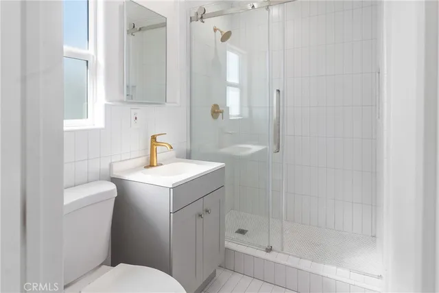 $1,900 | 545 East 99th Street, Unit 6, Inglewood, CA 90301