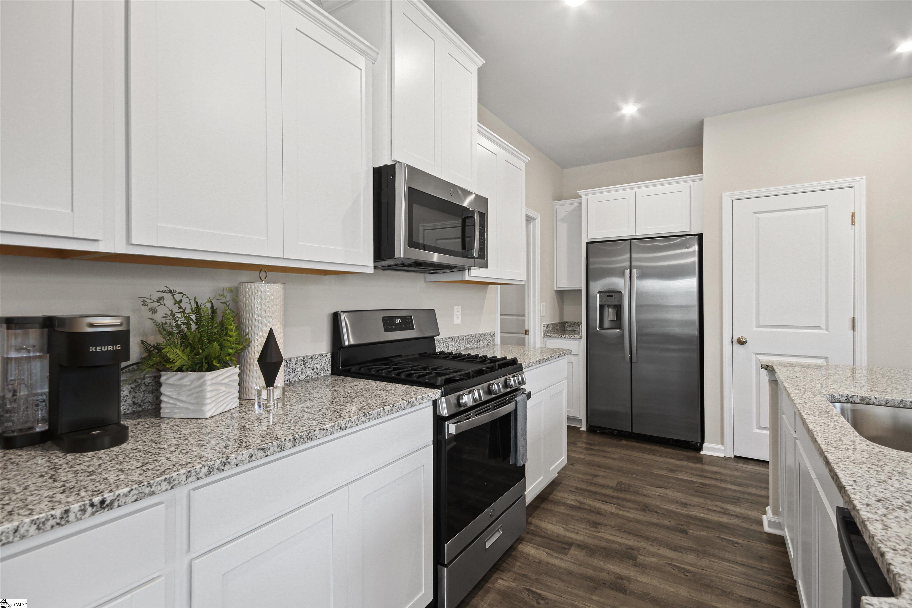 1346 Strawberry Jam Road Lyman, SC 29365 - Photo 5 of 32