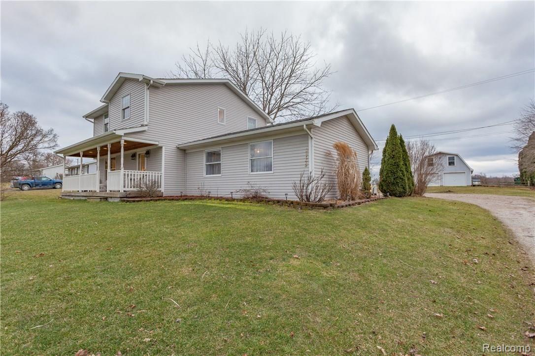 3765 West Schafer Road Pinckney, MI 48169 - Photo 3 of 36 IMG_2921.jpg