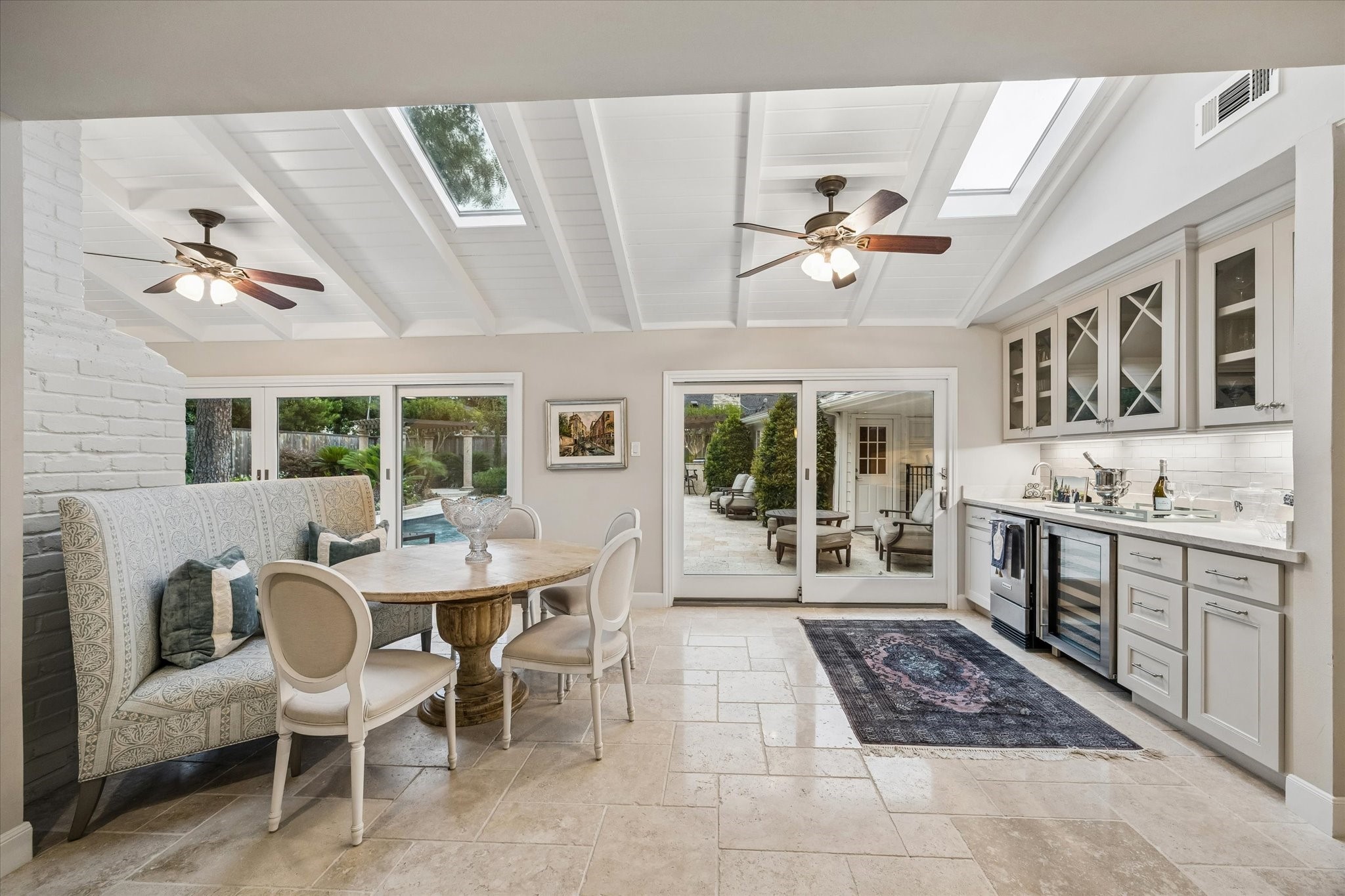 542 Ramblewood Road Houston, TX 77079 - Photo 12 of 40